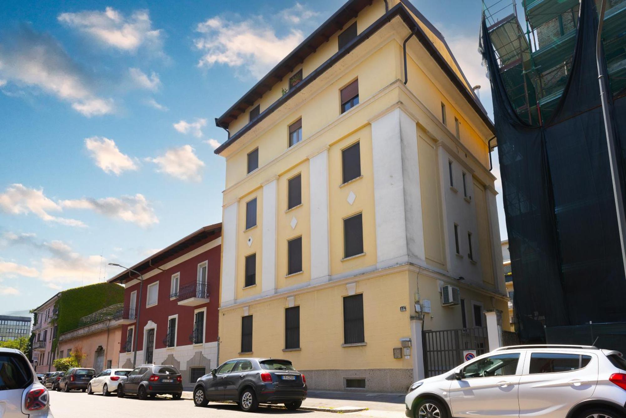Prada Loft - Posto Auto Privato Apartamento